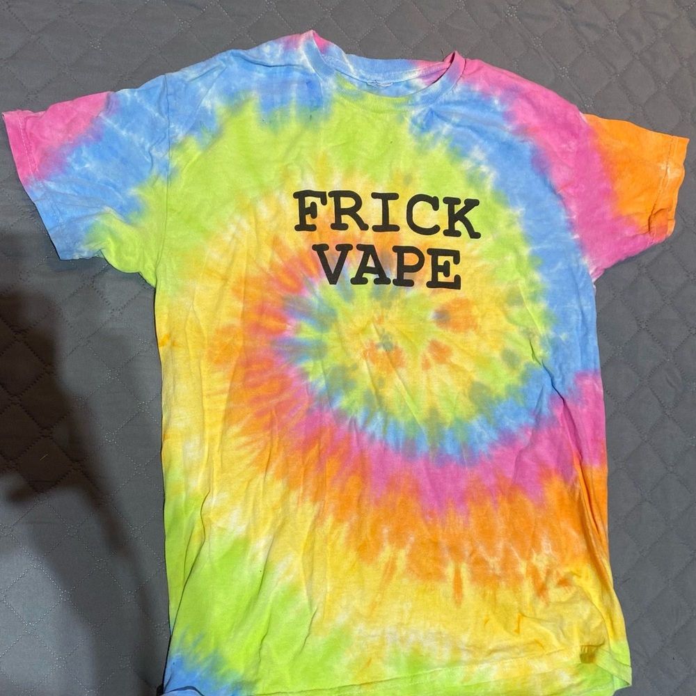 Benitez by Baylen Levine Unisex “Frick vape” t-shirt